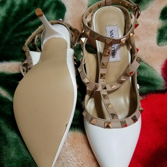 Shoes - Picture 3 of 3